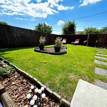 Maison Campagne Spa, Sauna, Cinema, Jardin 펜션 Valuejols