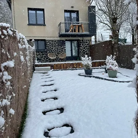 Maison Campagne Spa, Sauna, Cinema, Jardin 펜션 Valuejols